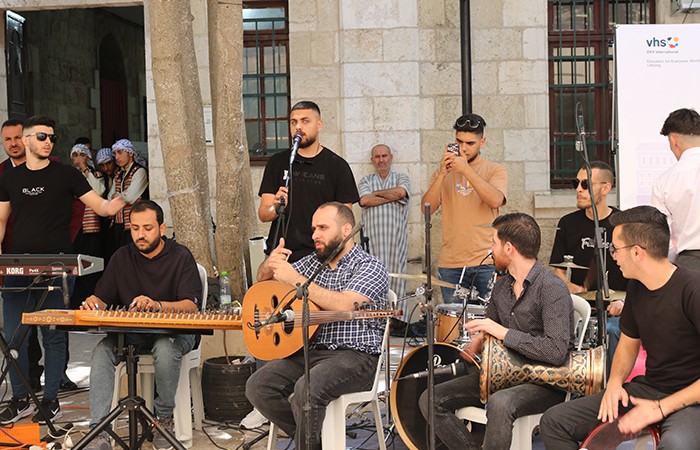  افتتاح مهرجان حكايا فلسطين: من جيل لجيل في ساحة مركز بلدية البيرة الثفافي