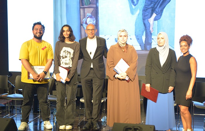 جامعة دار الكلمة تحتفل بتتويج الفائزين بجائزة اسماعيل شموط  للفن التشكيلي لعام 2023 