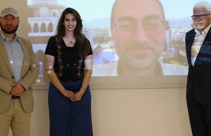 جامعة دار الكلمة تناقش أول رسالة ماجستير في برنامج العلاج بالفنون