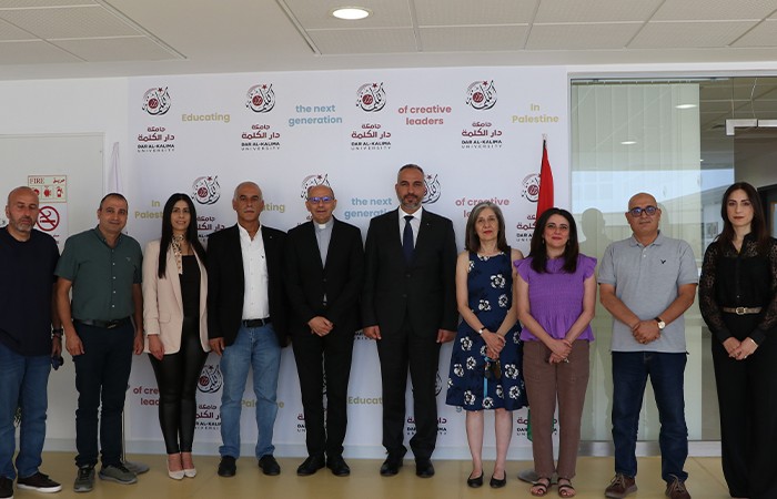تعزيزًا للتكامل المجتمعي: زيارة بلدية بيت لحم إلى جامعة دار الكلمة لبحث آفاق التعاون المشترك