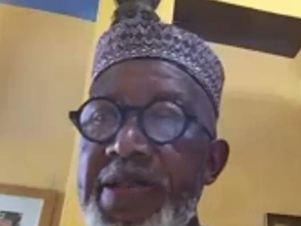 Singer and songwriter Sipho Hotstix Mabuse during a virtual Christmas solidarity campaign