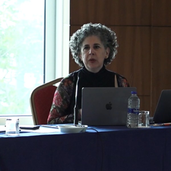 Laura Nasrallah